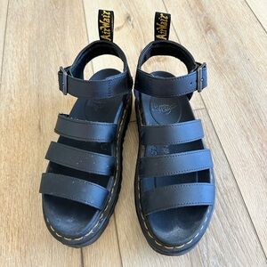 BLAIRE HYDRO LEATHER STRAP SANDALS